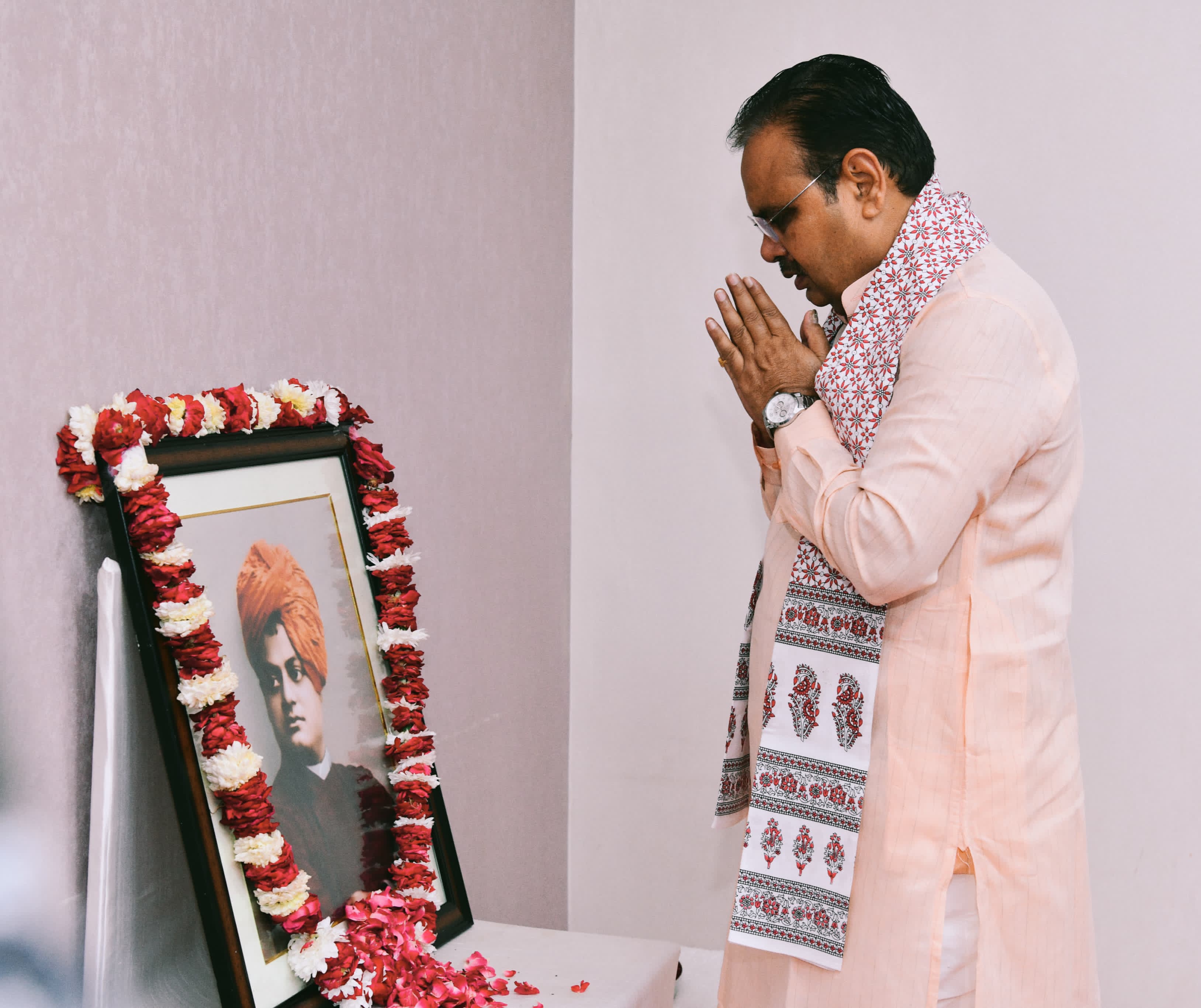 मुख्यमंत्री भजनलाल शर्मा ने स्वामी विवेकानंद को पुण्यतिथि पर किया नमन मुख्यमंत्री भजनलाल शर्मा ने स्वामी विवेकानंद को पुण्यतिथि पर किया नमन
