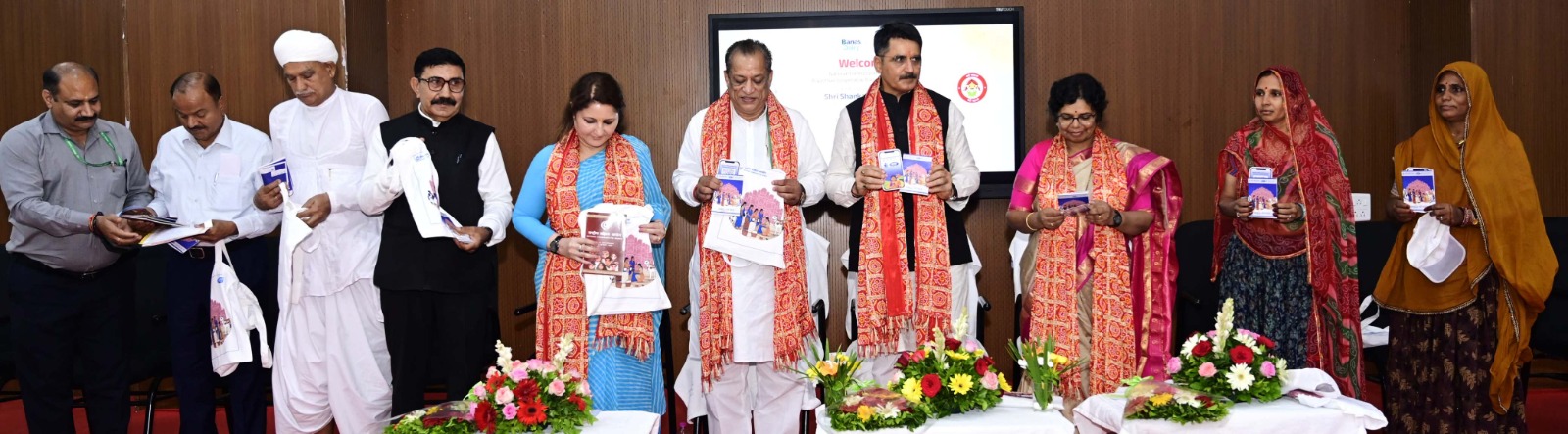 महिलाओं को आत्मनिर्भर बनाने का सशक्त माध्यम डेयरी : जोराराम कुमावत महिलाओं को आत्मनिर्भर बनाने का सशक्त माध्यम डेयरी : जोराराम कुमावत