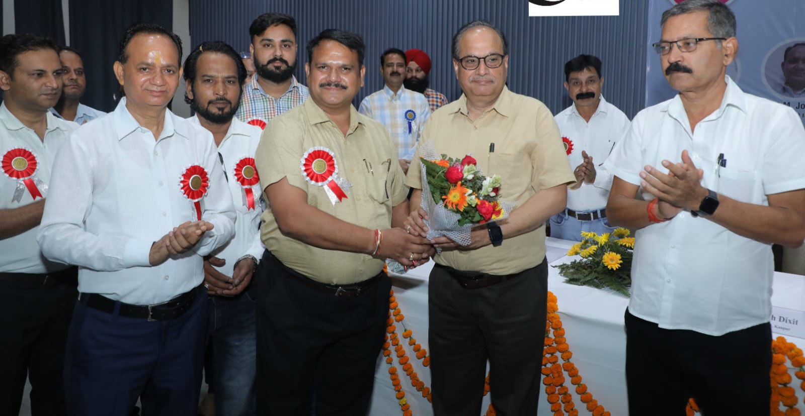 आईआईटी एम्पलाइज यूनियन की बैठक आईआईटी एम्पलाइज यूनियन की बैठक