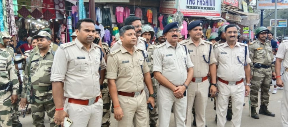 फ्लैग मार्च की तस्वीर फ्लैग मार्च की तस्वीर