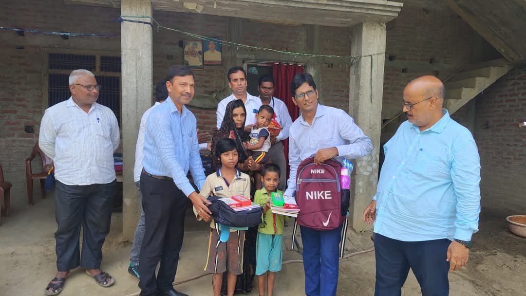 Ballia, dm mangla singh three child gril, admission in school Ballia, dm mangla singh three child gril, admission in school
