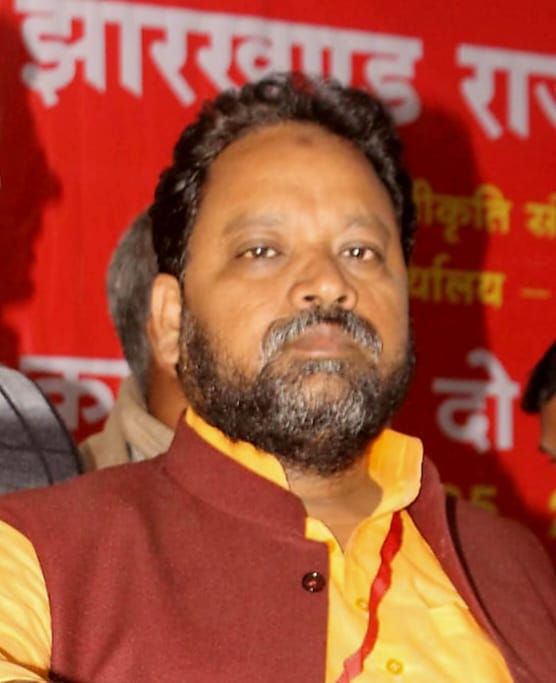 आदिल की फाइल फोटो आदिल की फाइल फोटो