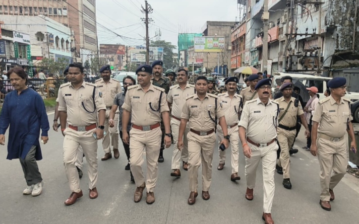 फ्लैग मार्च की तस्वीर फ्लैग मार्च की तस्वीर