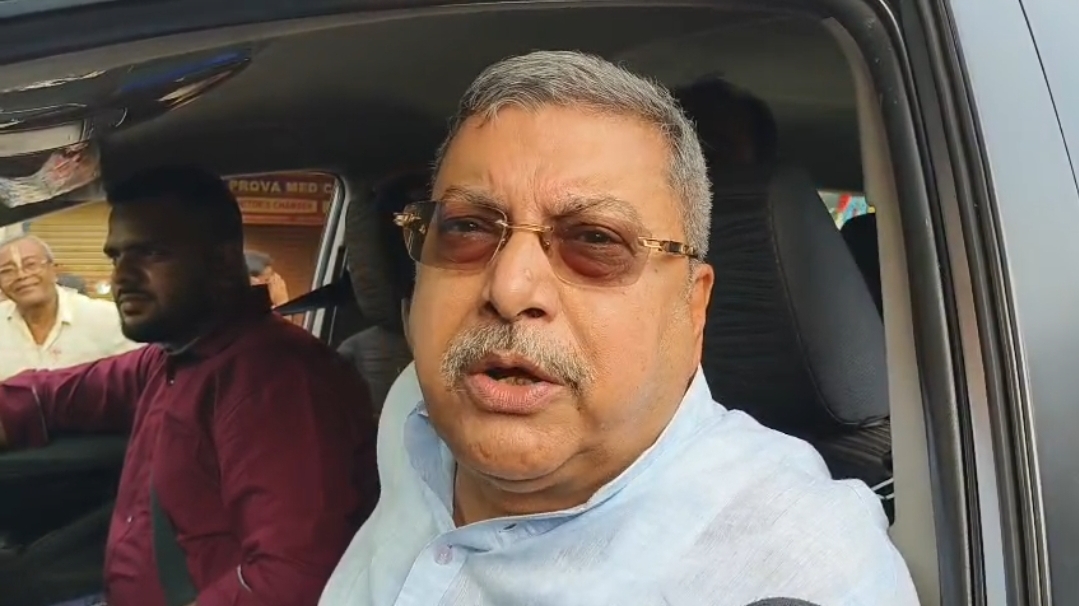सीपीएम ने अपने नेताओं को नौकरी बांटी: कल्याण बनर्जी सीपीएम ने अपने नेताओं को नौकरी बांटी: कल्याण बनर्जी