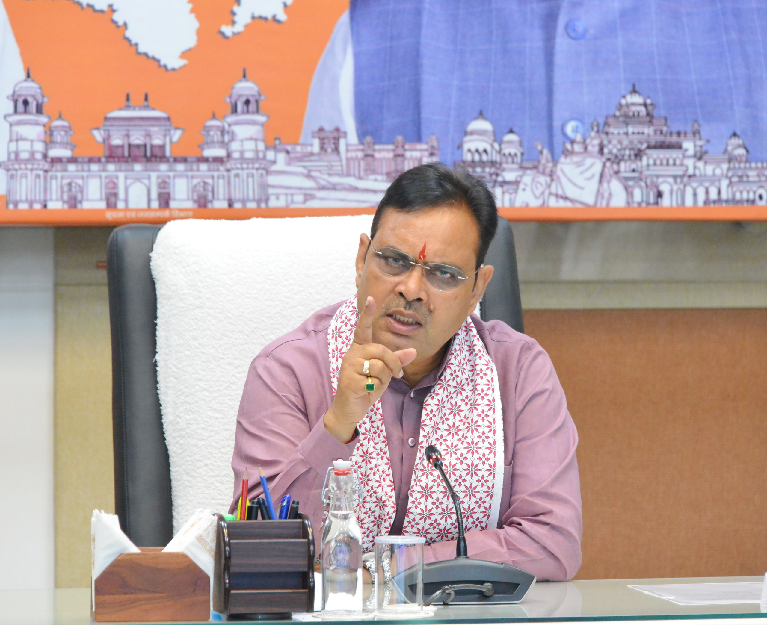 राजस्व वृद्धि के लक्ष्यों की प्राप्ति में कोताही बर्दाश्त नहीं: मुख्यमंत्री भजनलाल शर्मा राजस्व वृद्धि के लक्ष्यों की प्राप्ति में कोताही बर्दाश्त नहीं: मुख्यमंत्री भजनलाल शर्मा