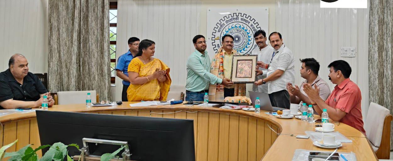 आईआईटी में कर्मचारी समन्वय बैठक का समापन आईआईटी में कर्मचारी समन्वय बैठक का समापन