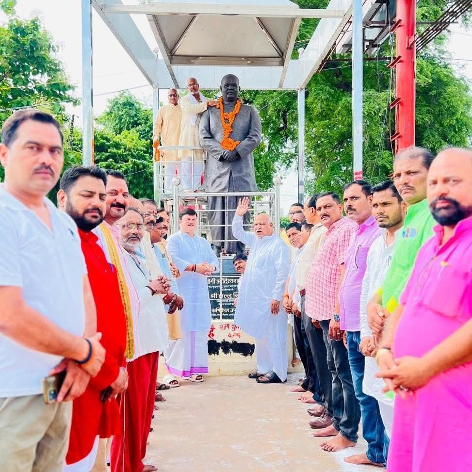 एक राष्ट्र, एक विधान के प्रणेता को भाजपाइयों ने दी श्रद्धांजलि एक राष्ट्र, एक विधान के प्रणेता को भाजपाइयों ने दी श्रद्धांजलि