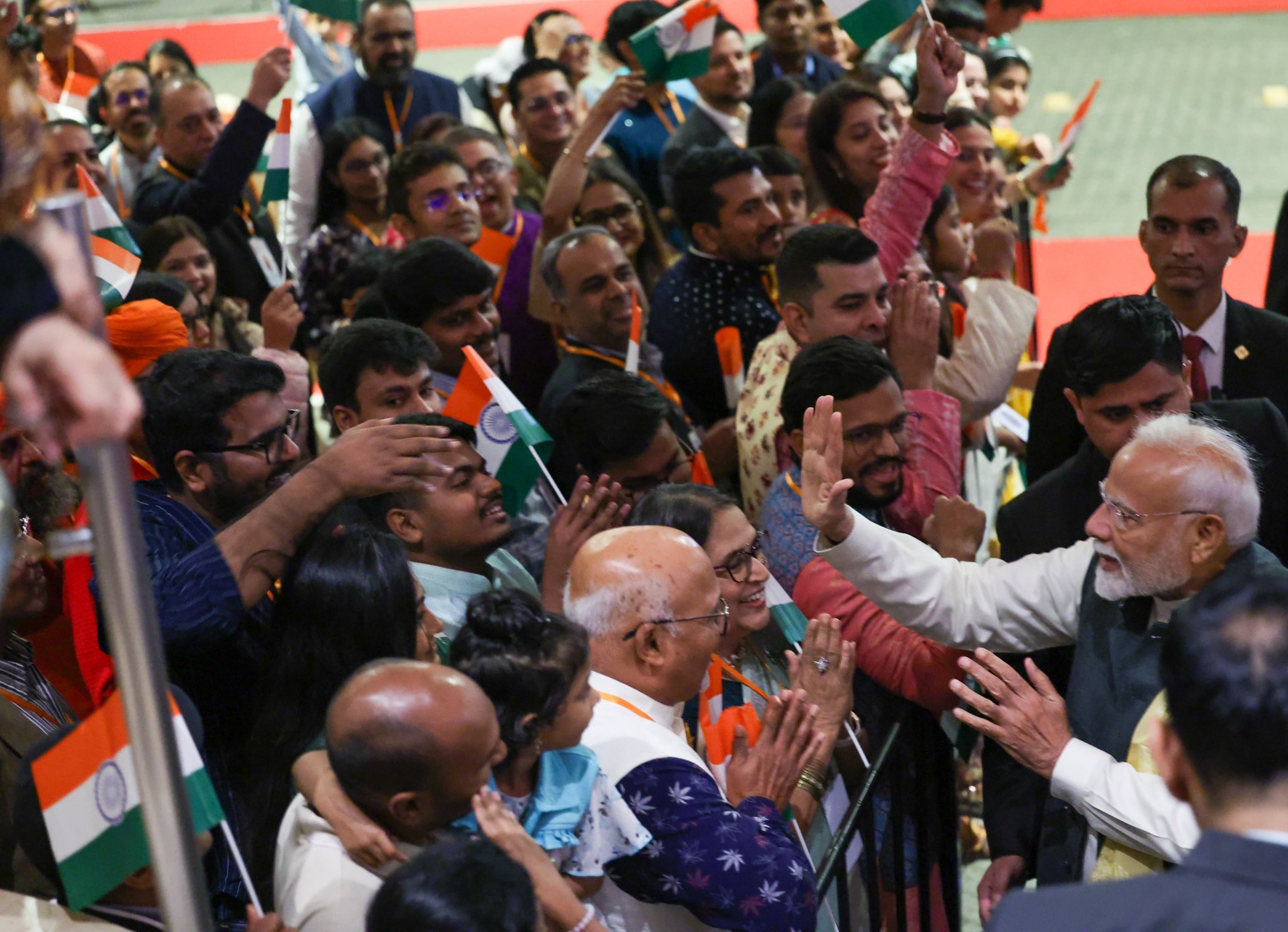 ब्राजील पहुंचे प्रधानमंत्री नरेन्द्र मोदी ब्राजील पहुंचे प्रधानमंत्री नरेन्द्र मोदी
