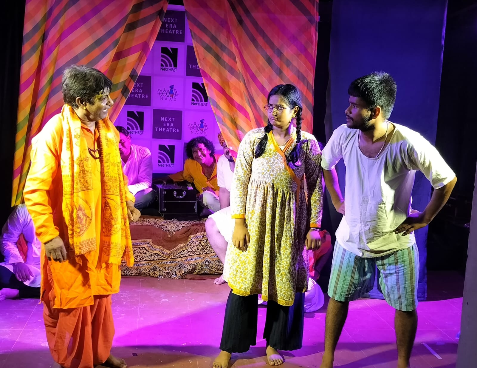 नेट थिएट पर राजस्थानी नाटक: चोखा की आस कलाकारों की दमदार प्रस्तुति से सफल रहा नाटक नेट थिएट पर राजस्थानी नाटक: चोखा की आस कलाकारों की दमदार प्रस्तुति से सफल रहा नाटक