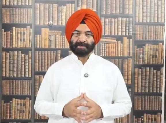 दिल्ली सरकार के मंत्री मनजिंदर सिंह सिरसा (फाइल फोटो) दिल्ली सरकार के मंत्री मनजिंदर सिंह सिरसा (फाइल फोटो)