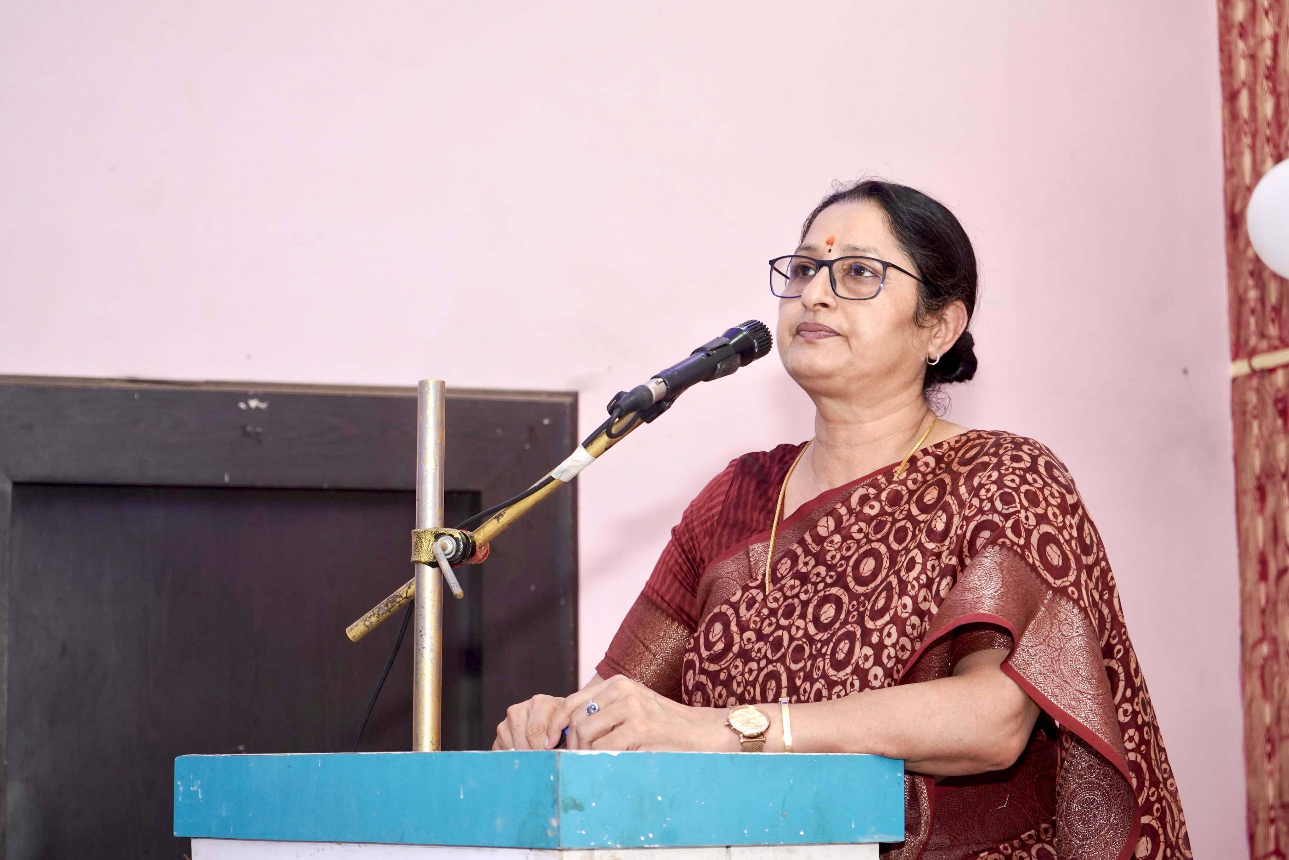 कार्यक्रम को संबोधित करते हुए केंद्रीय मंत्री अन्नपूर्णा देवी कार्यक्रम को संबोधित करते हुए केंद्रीय मंत्री अन्नपूर्णा देवी