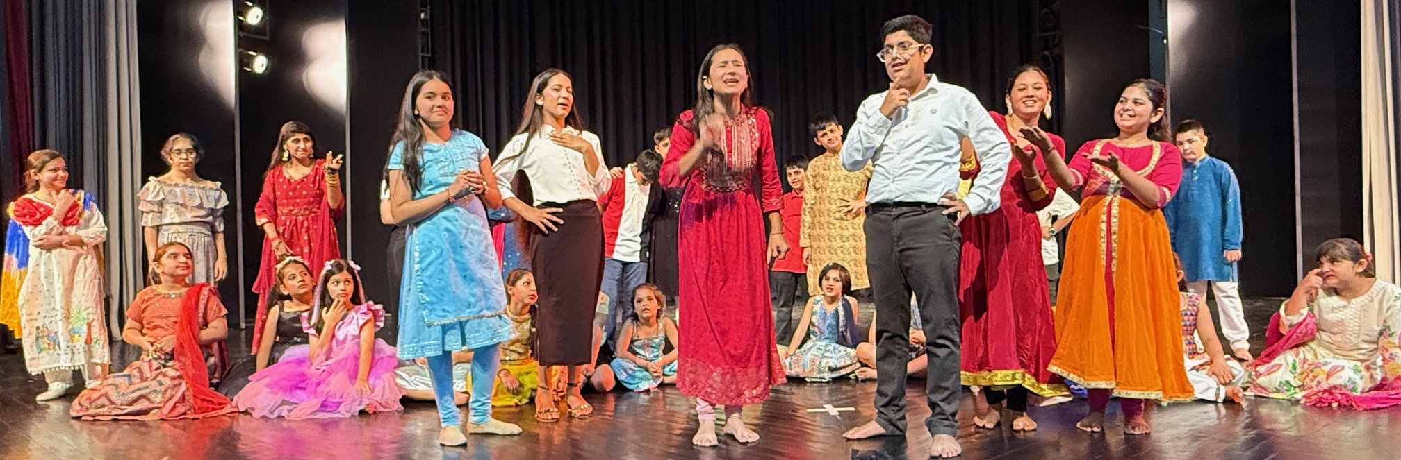 नटरंग के बाल रंगमंच कार्यशाला का शानदार समापन, हम हैं प्रतिभावान नाटक ने जीता दर्शकों का दिल नटरंग के बाल रंगमंच कार्यशाला का शानदार समापन, हम हैं प्रतिभावान नाटक ने जीता दर्शकों का दिल