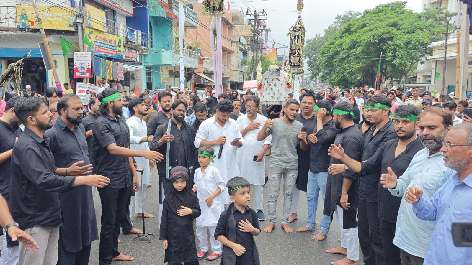जुलूस की तस्वीर जुलूस की तस्वीर