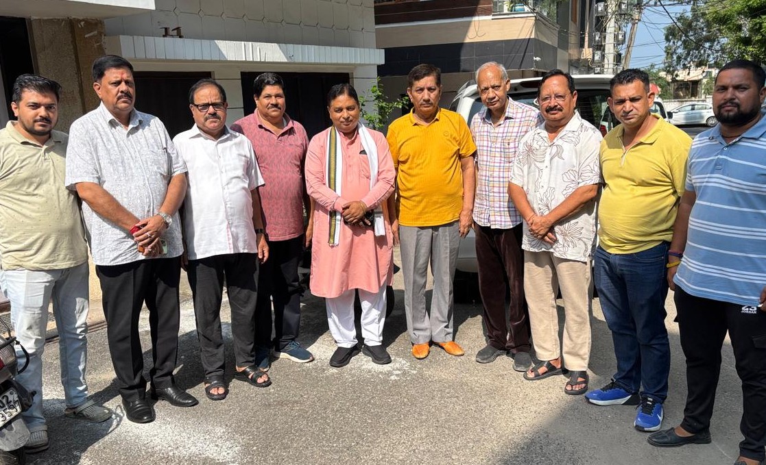संस्कृत संवर्धन हेतु श्री कैलख ट्रस्ट का प्रतिनिधिमंडल भाजपा प्रदेश अध्यक्ष सत शर्मा से मिला संस्कृत संवर्धन हेतु श्री कैलख ट्रस्ट का प्रतिनिधिमंडल भाजपा प्रदेश अध्यक्ष सत शर्मा से मिला
