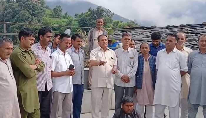 साक्षरता में अव्वल पंचायत में बी पी एल सूची पर विवाद, दोबारा सर्वे की मांग साक्षरता में अव्वल पंचायत में बी पी एल सूची पर विवाद, दोबारा सर्वे की मांग