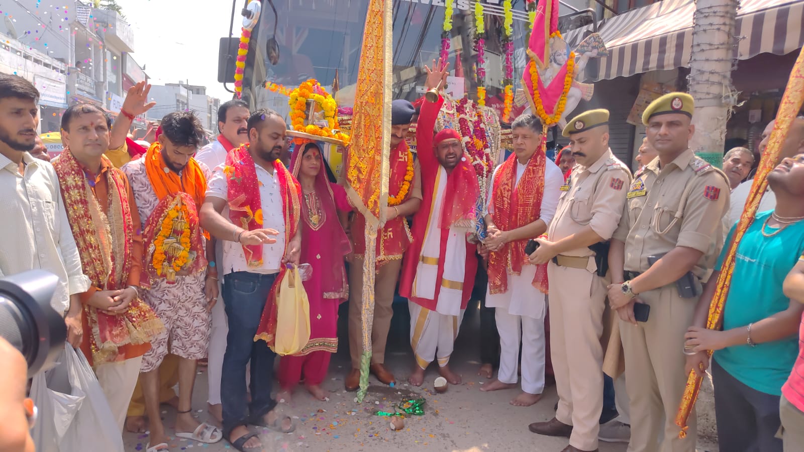 डिग्याना से चिट्टो माता यात्रा का भव्य शुभारंभ, 1500 से अधिक श्रद्धालु हुए शामिल डिग्याना से चिट्टो माता यात्रा का भव्य शुभारंभ, 1500 से अधिक श्रद्धालु हुए शामिल