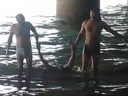 बड़े तालाब में युवक ने कूदकर किया सुसाइड बड़े तालाब में युवक ने कूदकर किया सुसाइड
