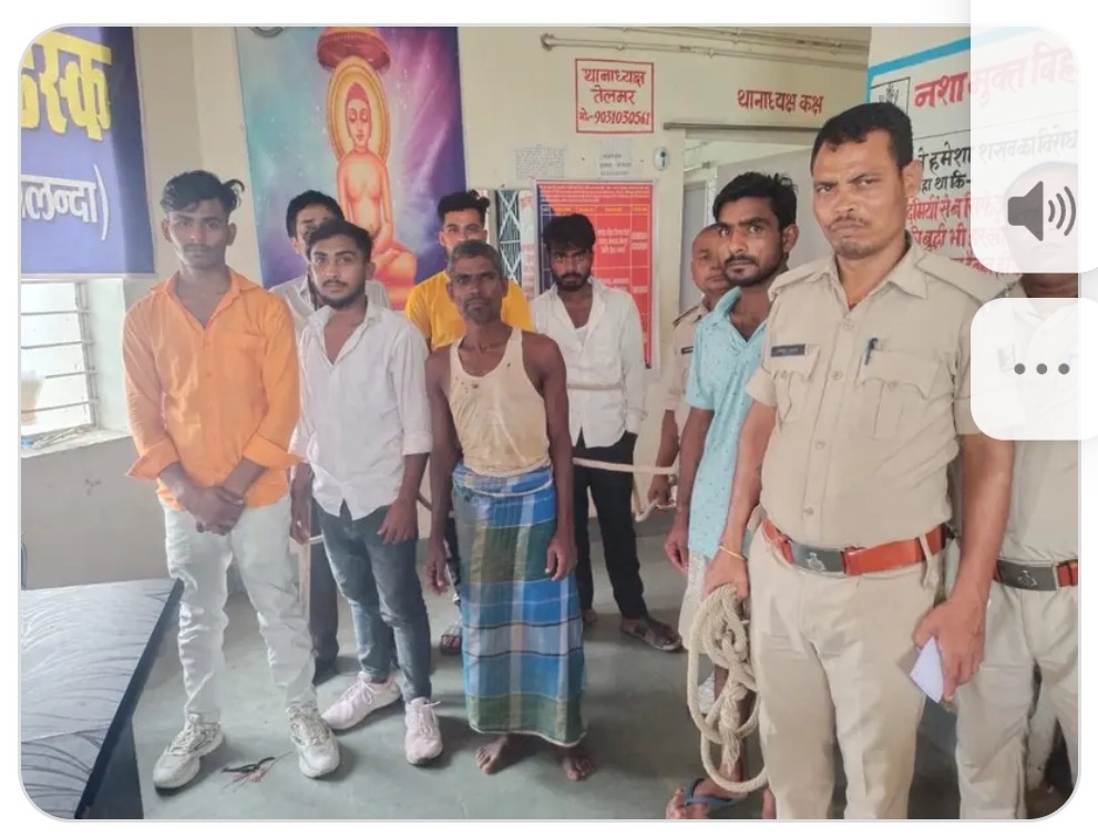 पुलिस गिरफ्त में आरोपी पुलिस गिरफ्त में आरोपी