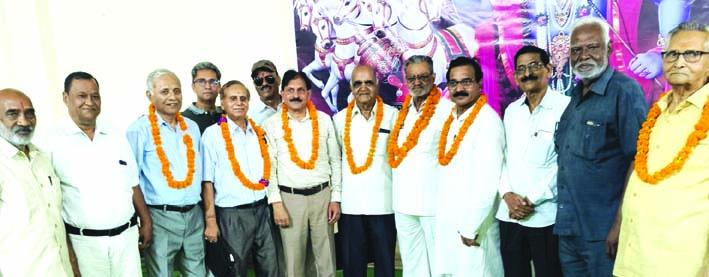 निर्वाचित कार्यकारिणी निर्वाचित कार्यकारिणी