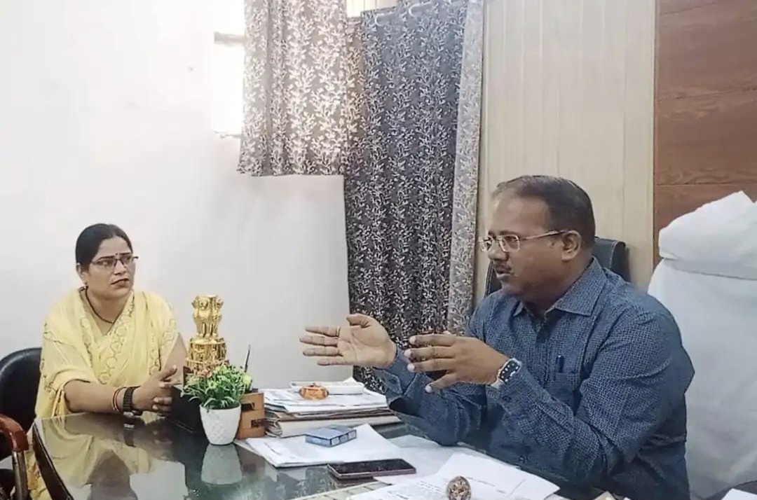 कांवर रूटों पर मांस, मदिरा की दुकानें बंद करने की मांग कांवर रूटों पर मांस, मदिरा की दुकानें बंद करने की मांग