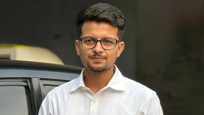 मनोजीत मनोजीत