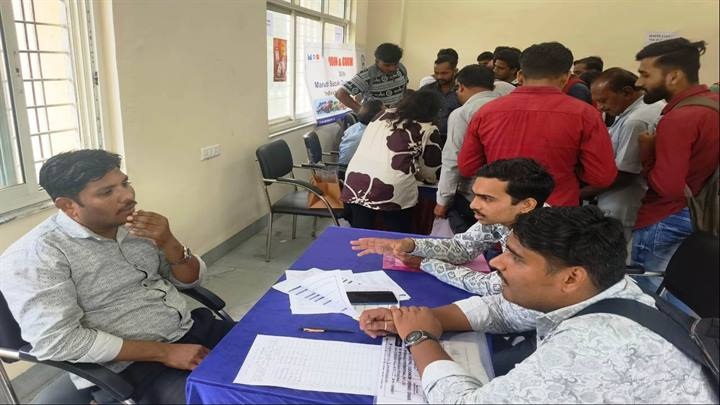 इन्दौरः रोजगार मेले इन्दौरः रोजगार मेले