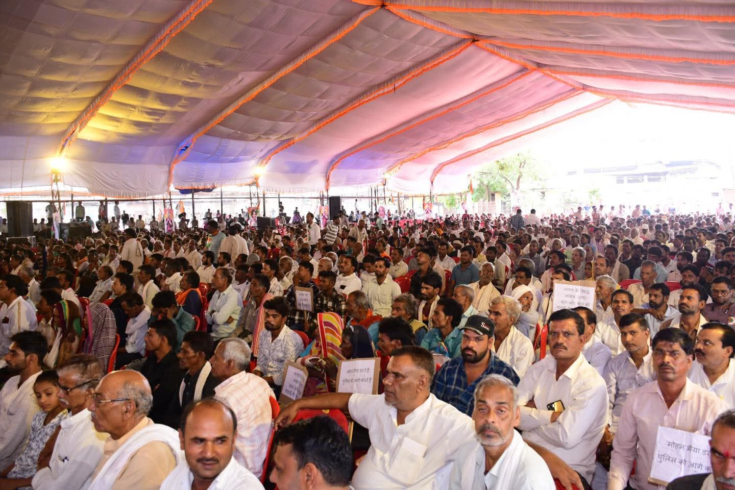 झूठी एफआईआर पर अशोकनगर जैसा तांडव पूरे मध्यप्रदेश में होगा: जीतू पटवारी झूठी एफआईआर पर अशोकनगर जैसा तांडव पूरे मध्यप्रदेश में होगा: जीतू पटवारी