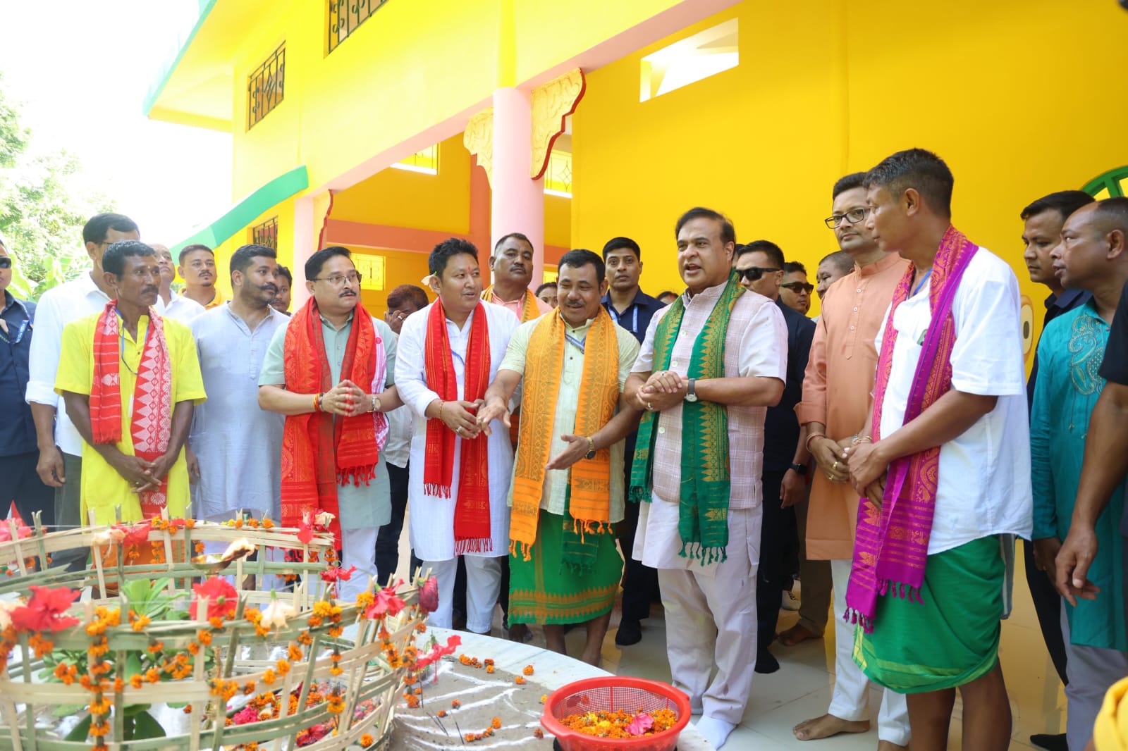 गोरेश्वर कॉलेज के समापन समारोह में शामिल मुख्यमंत्री डॉ हिमंत बिस्व सरमा। गोरेश्वर कॉलेज के समापन समारोह में शामिल मुख्यमंत्री डॉ हिमंत बिस्व सरमा।