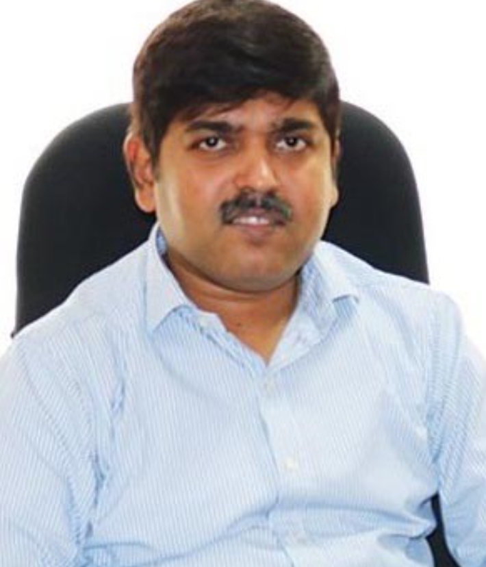 मीनाक्षी सुंदरम। मीनाक्षी सुंदरम।