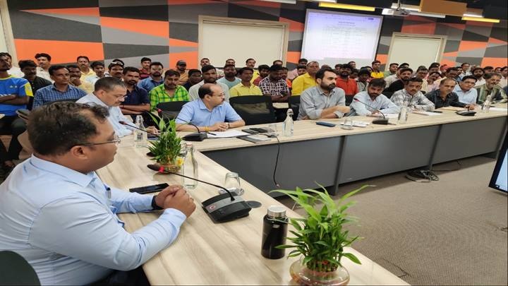 इंदौरः शहर के जल जमाव के 112 से अधिक स्थानों को किया गया चिन्हित इंदौरः शहर के जल जमाव के 112 से अधिक स्थानों को किया गया चिन्हित