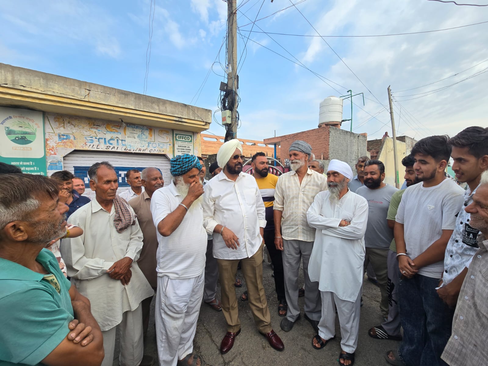 जल जीवन मिशन में भुगतान न होने पर कांग्रेस नेता ने सरकार पर साधा निशाना जल जीवन मिशन में भुगतान न होने पर कांग्रेस नेता ने सरकार पर साधा निशाना