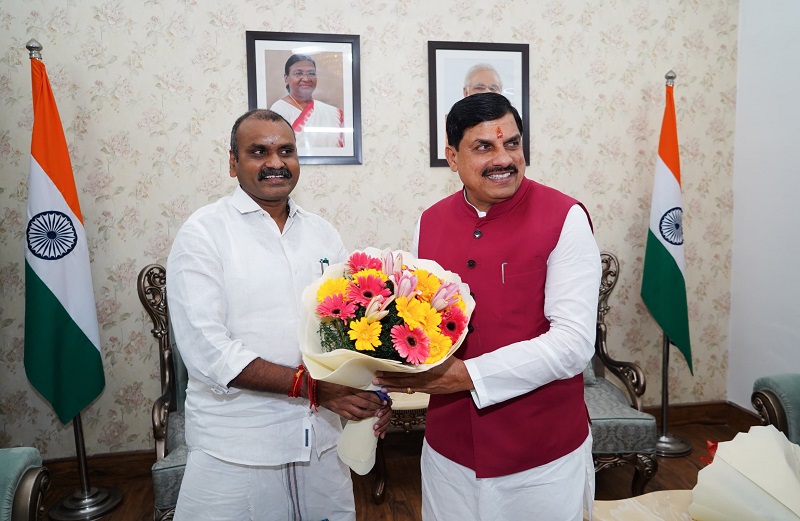मप्र के मुख्यमंत्री डॉ. यादव ने केन्द्रीय मंत्री मुरूगन से की भेंट मप्र के मुख्यमंत्री डॉ. यादव ने केन्द्रीय मंत्री मुरूगन से की भेंट