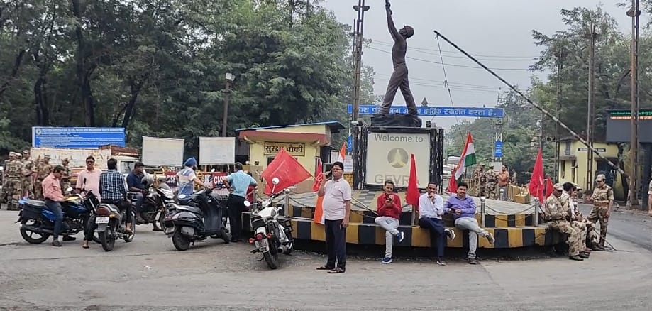 कोयलांचल क्षेत्र में संयुक्त श्रमिक संगठन की हड़ताल का मिला-जुला असर, एसईसीएल दीपका-गेवरा क्षेत्र में अधिकांश कार्य रहे सुचारू। कोयलांचल क्षेत्र में संयुक्त श्रमिक संगठन की हड़ताल का मिला-जुला असर, एसईसीएल दीपका-गेवरा क्षेत्र में अधिकांश कार्य रहे सुचारू।