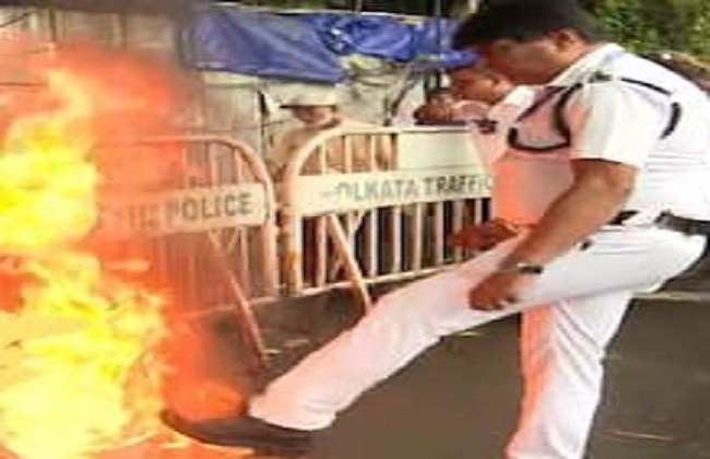 पुलिसकर्मी
