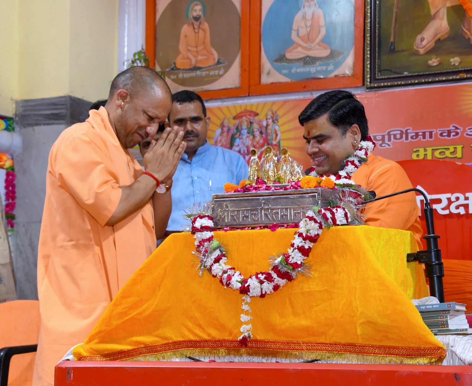 भगवान राम, कृष्ण व शंकर के बिना भारत का पत्ता भी नहीं हिल सकता :सीएम योगी*