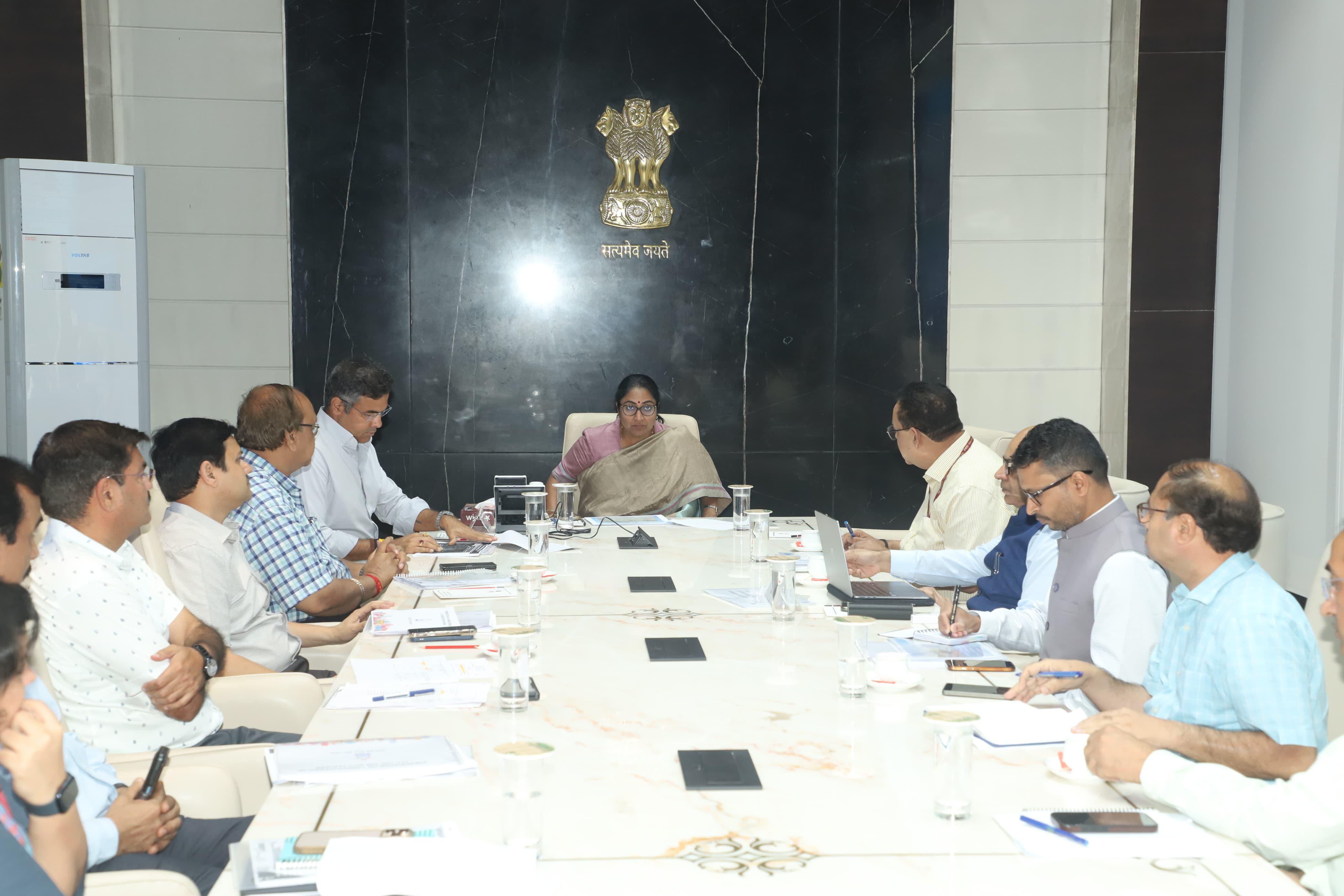 दिल्ली सचिवालय में गुरुवार को पीडब्ल्यूडी मंती्र दिल्ली सचिवालय में गुरुवार को पीडब्ल्यूडी मंती्र