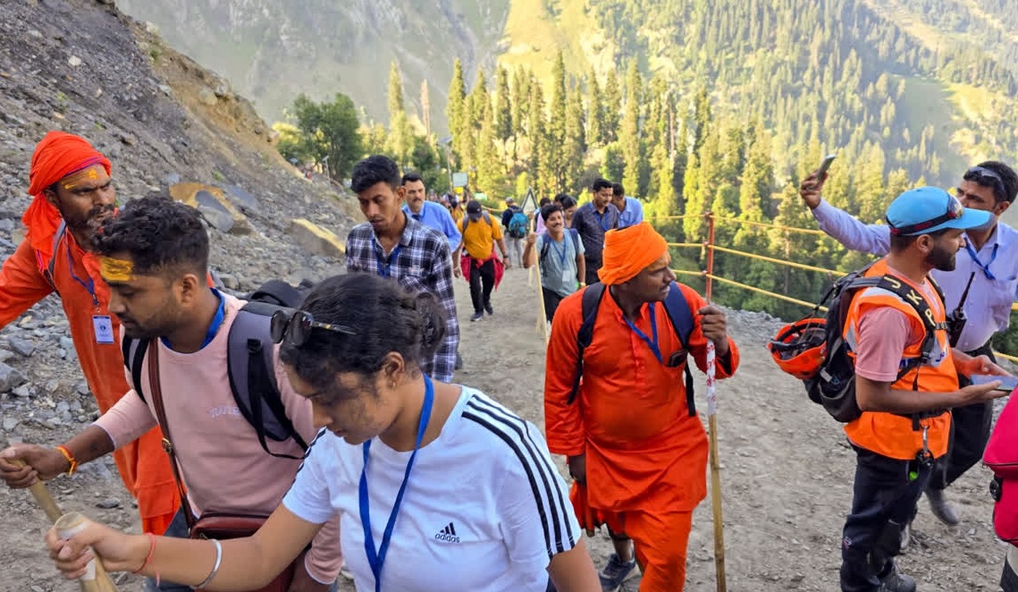 अमरनाथ तीर्थयात्रियों का फाइल फोटो। अमरनाथ तीर्थयात्रियों का फाइल फोटो।