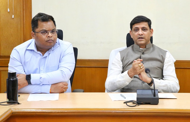 मेयर इन कौंसिल की बैठक संपन्न मेयर इन कौंसिल की बैठक संपन्न