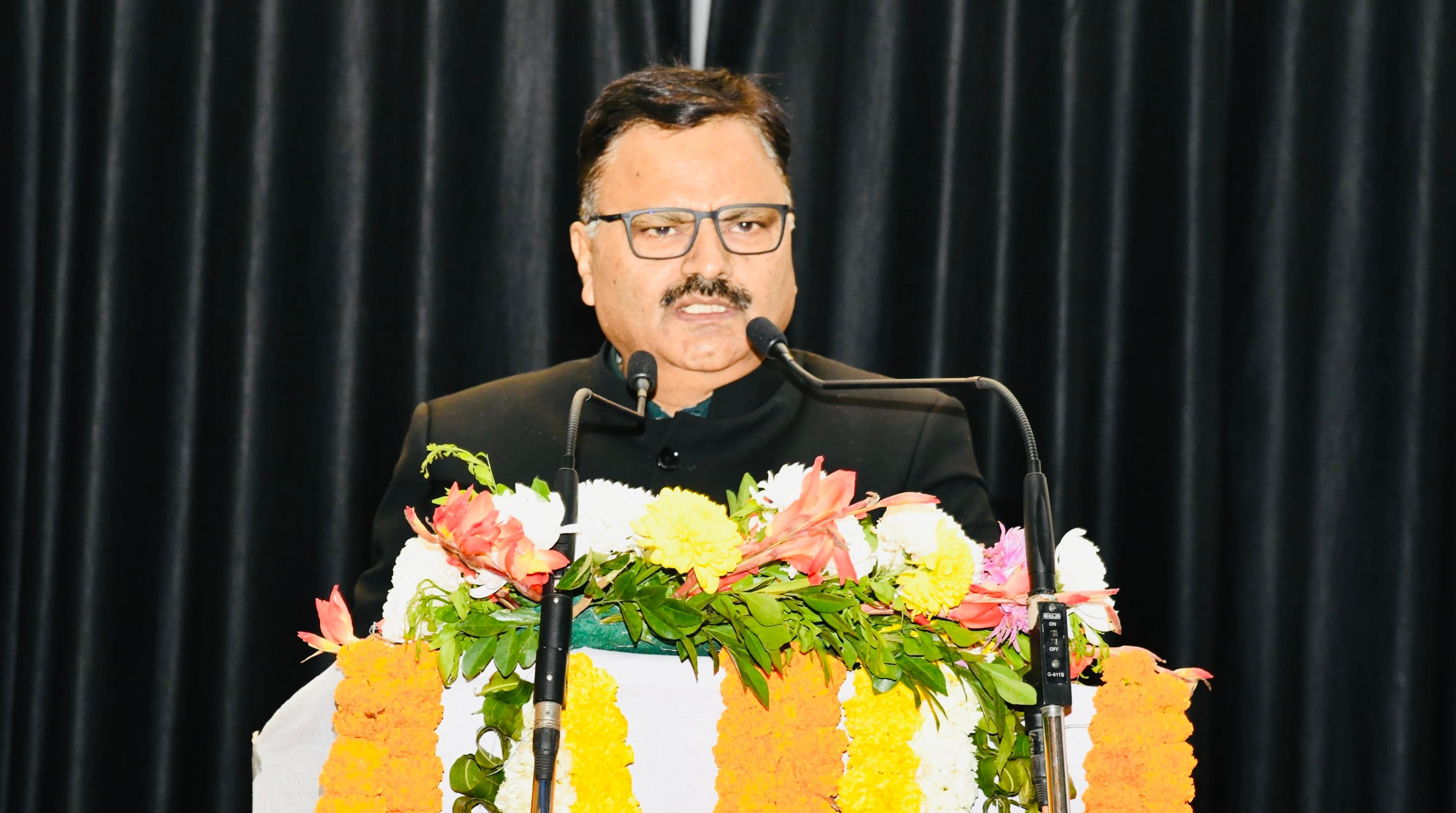 TAD distributed scholarships worth Rs 4.7 crore to 2300 ST students TAD distributed scholarships worth Rs 4.7 crore to 2300 ST students
