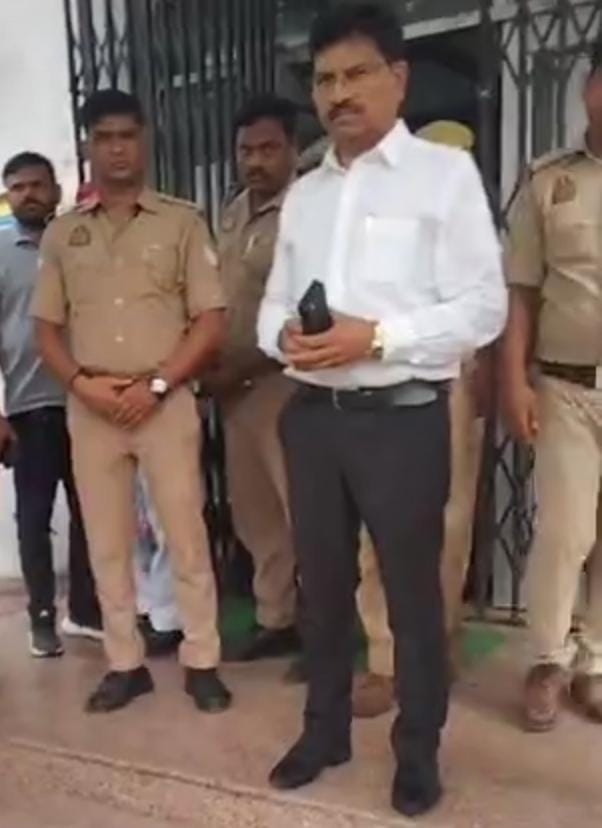 सीएमओ डॉ हरिदत्त नेमी सीएमओ डॉ हरिदत्त नेमी