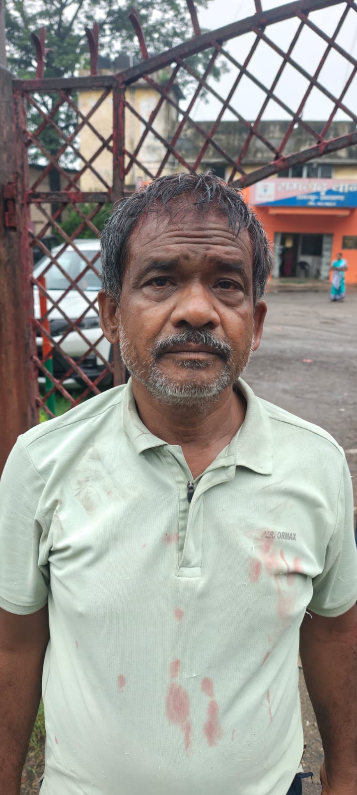 घायल वृद्ध घायल वृद्ध