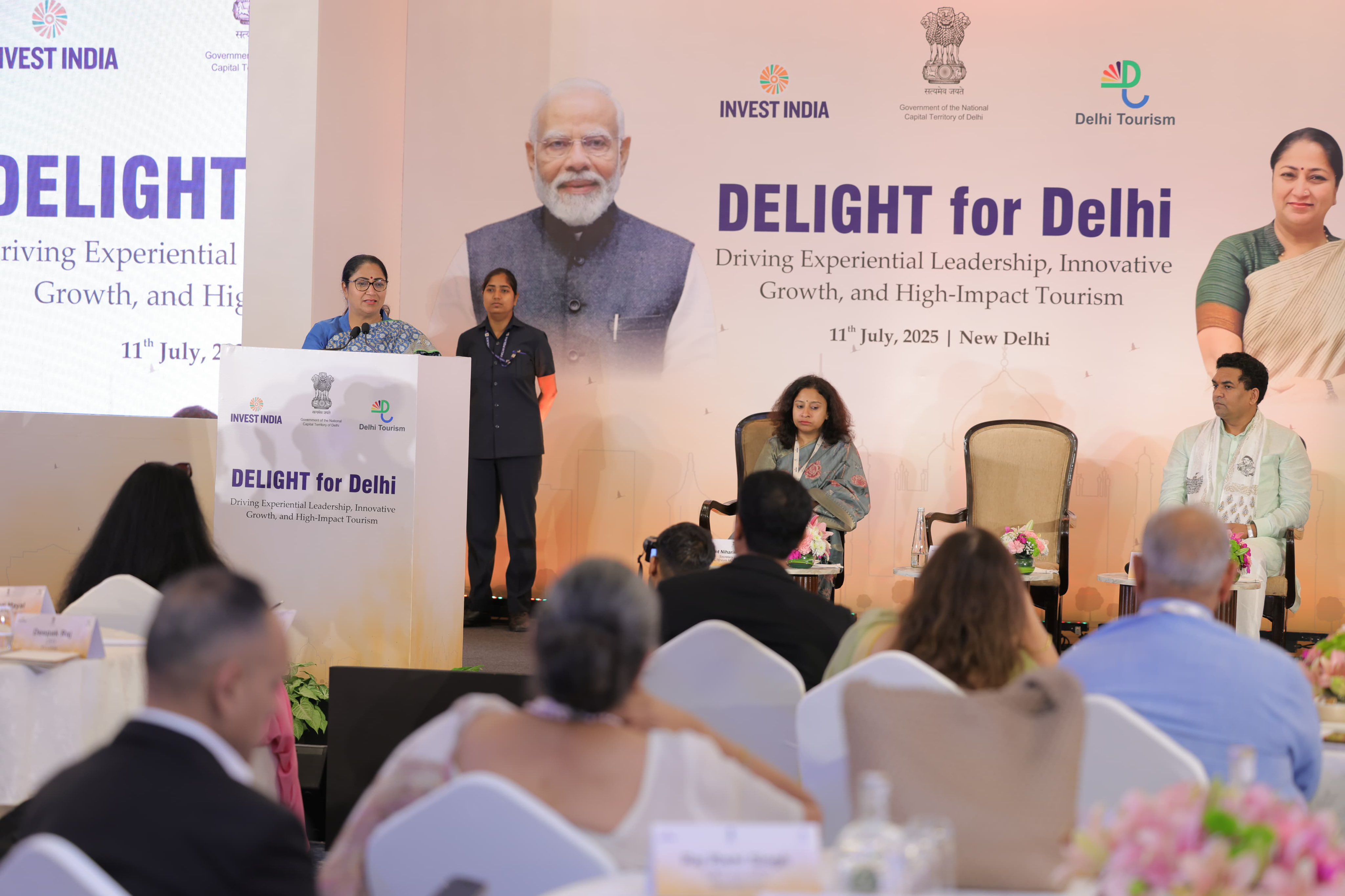 दिल्ली के पर्यटन विभाग द्वारा आयोजित ‘डिलाइट फॉर दिल्ली’ समिट संबोधित करती मुख्यमत्री रेखा गुप्ता दिल्ली के पर्यटन विभाग द्वारा आयोजित ‘डिलाइट फॉर दिल्ली’ समिट संबोधित करती मुख्यमत्री रेखा गुप्ता