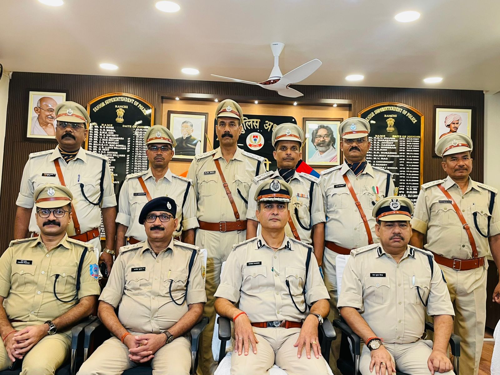 सामूहिक तस्वीर सामूहिक तस्वीर