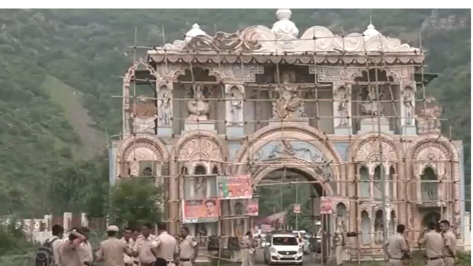 नूंह के नल्हड स्थित महाभारतकालीन शिव मंदिर नूंह के नल्हड स्थित महाभारतकालीन शिव मंदिर
