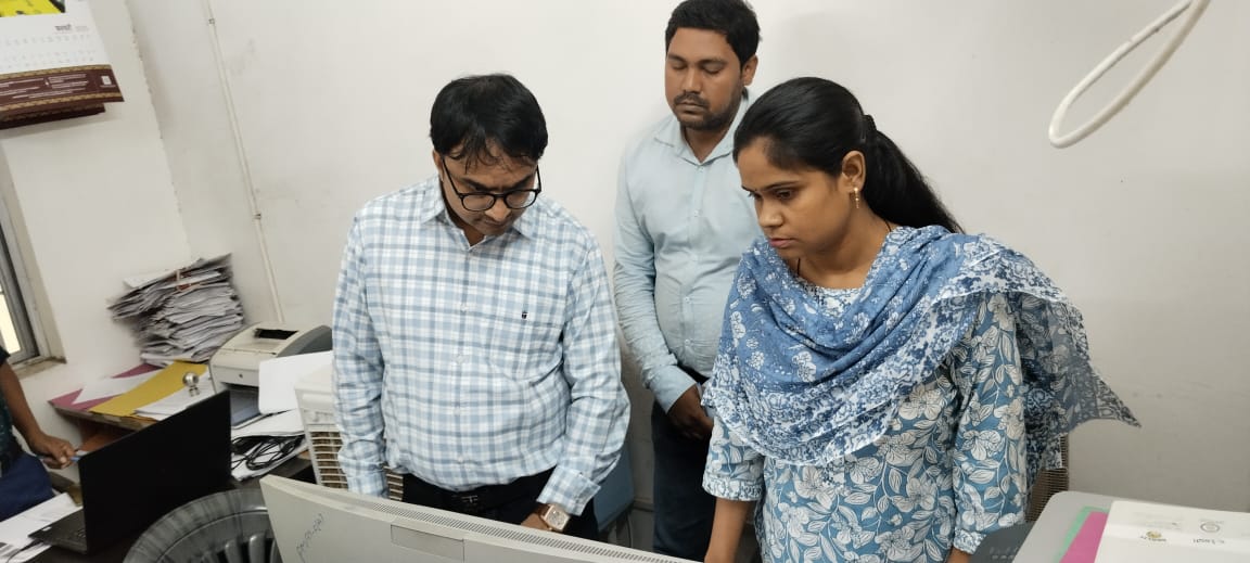 निरीक्षण करते डीसी निरीक्षण करते डीसी