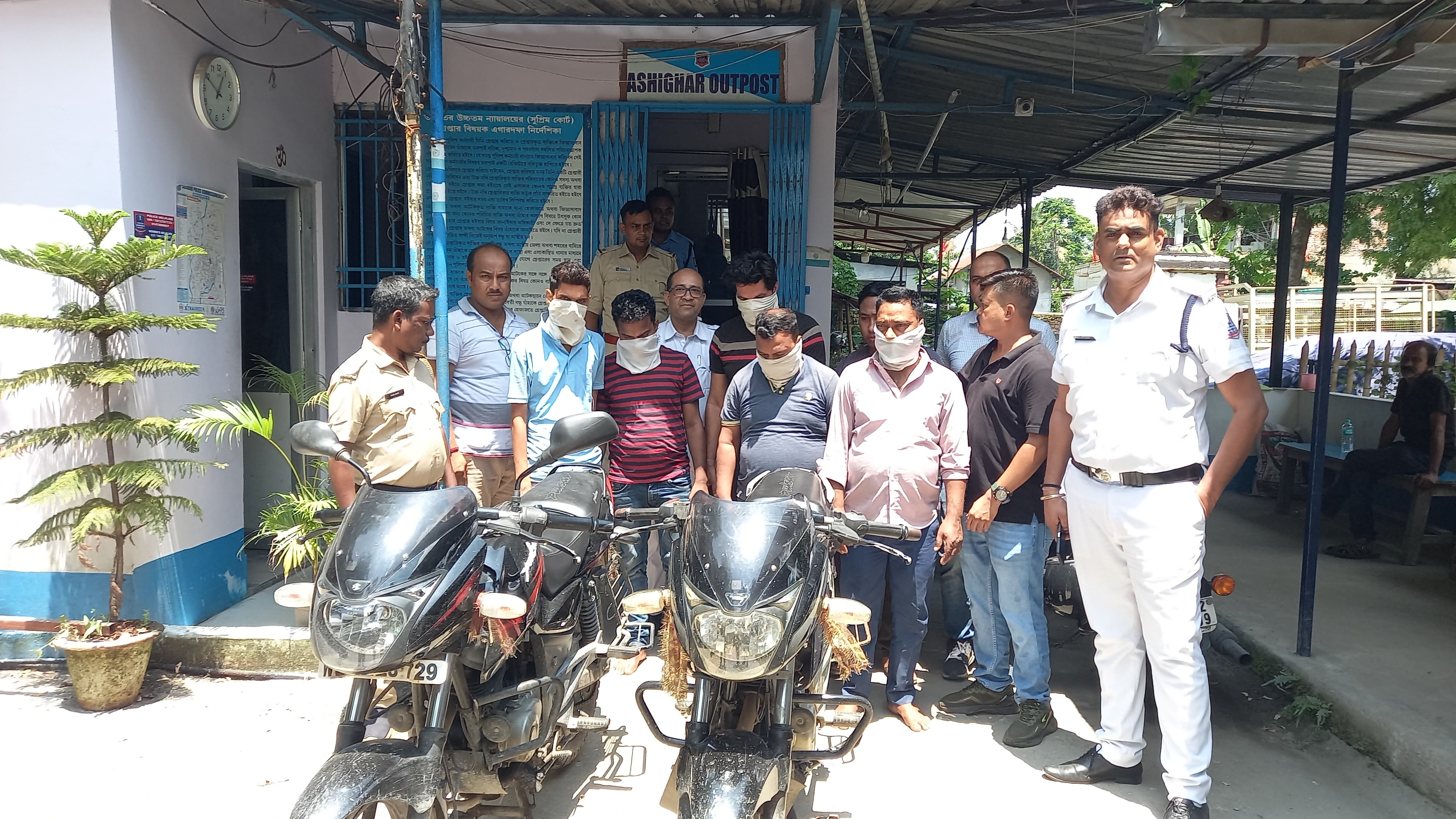 छिनतई मामले में एक ओर आरोपित गिरफ्तार छिनतई मामले में एक ओर आरोपित गिरफ्तार