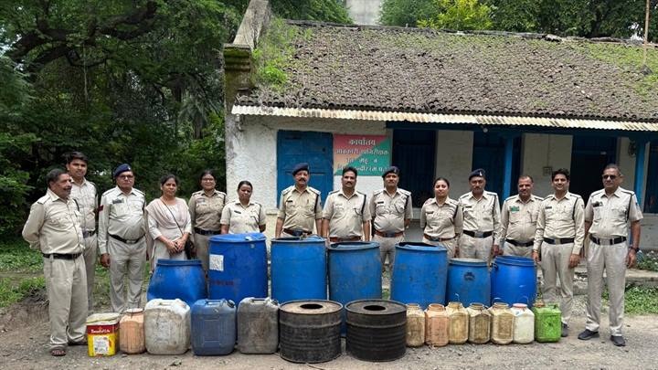 आबकारी विभाग की बड़ी कार्रवई