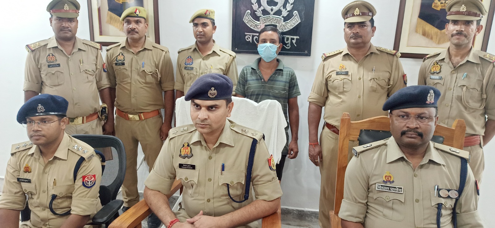 Police teem ke sath track chor Police teem ke sath track chor