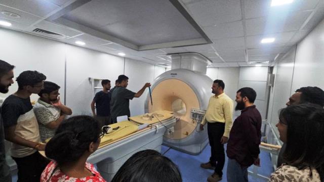 आईआईटी दिल्ली में एमआरआई रिसर्च सुविधा आईआईटी दिल्ली में एमआरआई रिसर्च सुविधा