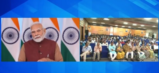 प्रधानमंत्री नरेन्द्र मोदी शनिवार को रोजगार मेले को संबोधित करते हुए प्रधानमंत्री नरेन्द्र मोदी शनिवार को रोजगार मेले को संबोधित करते हुए